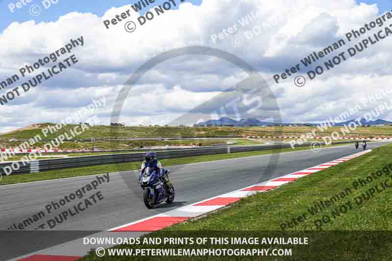 cadwell no limits trackday;cadwell park;cadwell park photographs;cadwell trackday photographs;enduro digital images;event digital images;eventdigitalimages;navarra;no limits trackdays;peter wileman photography;racing digital images;trackday digital images;trackday photos